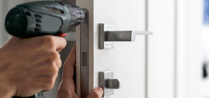 Locksmith For Lock Replacement Near Me in Fortuna, CA